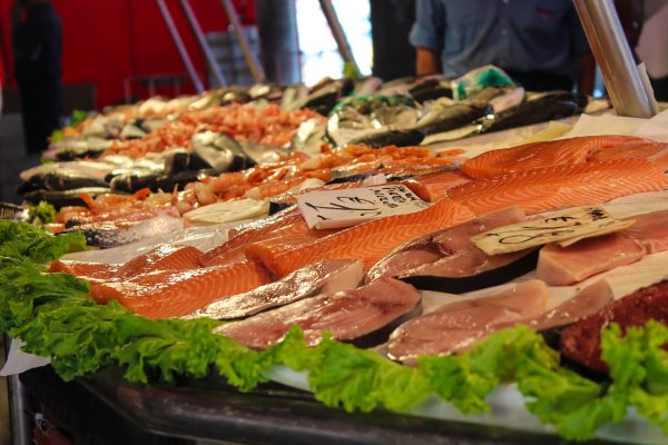 Un estudi global recolza el consum de peix per a la salut cardíaca