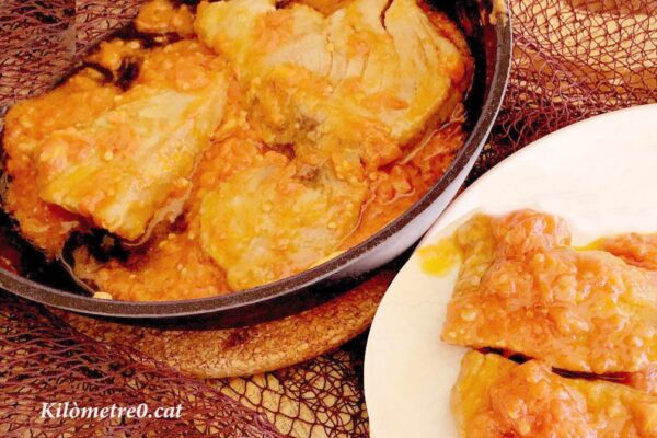 REcepta de tonyina amb salsa de tomàquet